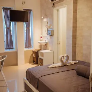 Guest house Simple Kuta Bedroom, Kuta (Bali)